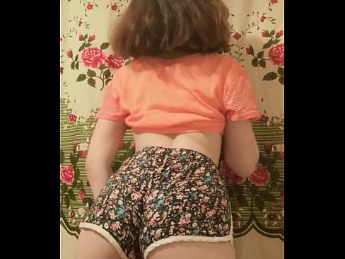 ❤️ Sexy jonge babe dy't har koarte broek op 'e kamera útstrielet ❤❌ Homemade porno by ús fy.123sex.ru ☑