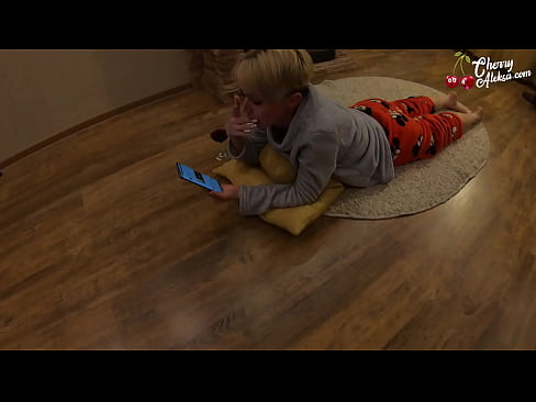 ❤️ Gekke blonde sûgje Enorme lul dy't derop sûgje en stuiterje - Anale seks ❤❌ Homemade porno by ús fy.123sex.ru ☑
